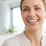 Gouttières invisibles : tout savoir sur les bienfaits de l&rsquo;orthodontie esthétique